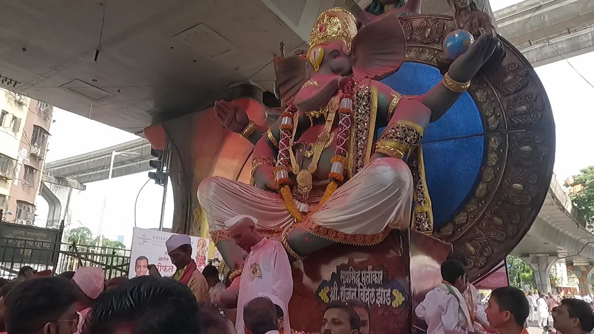 Ganesh Chaturthi Festival In Mumbai 