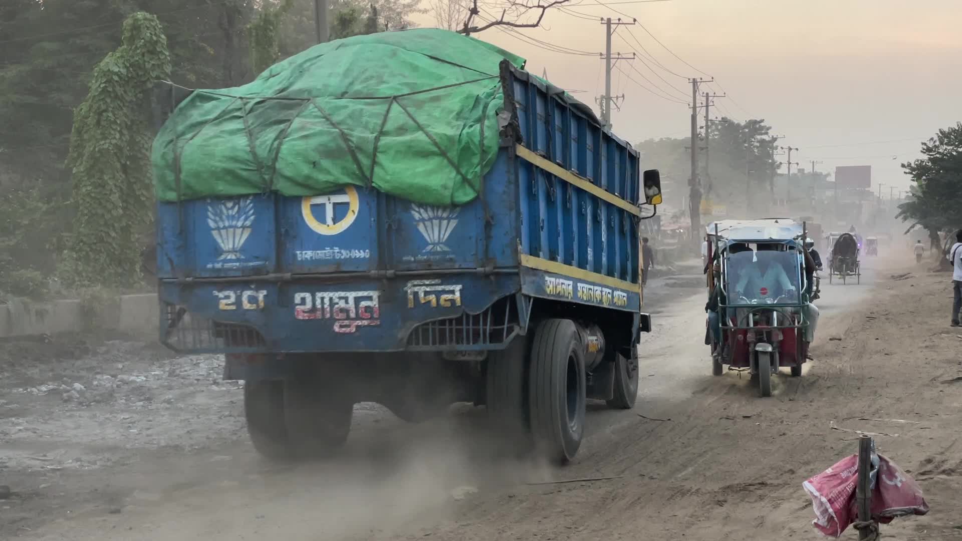 Air pollution in Dhaka