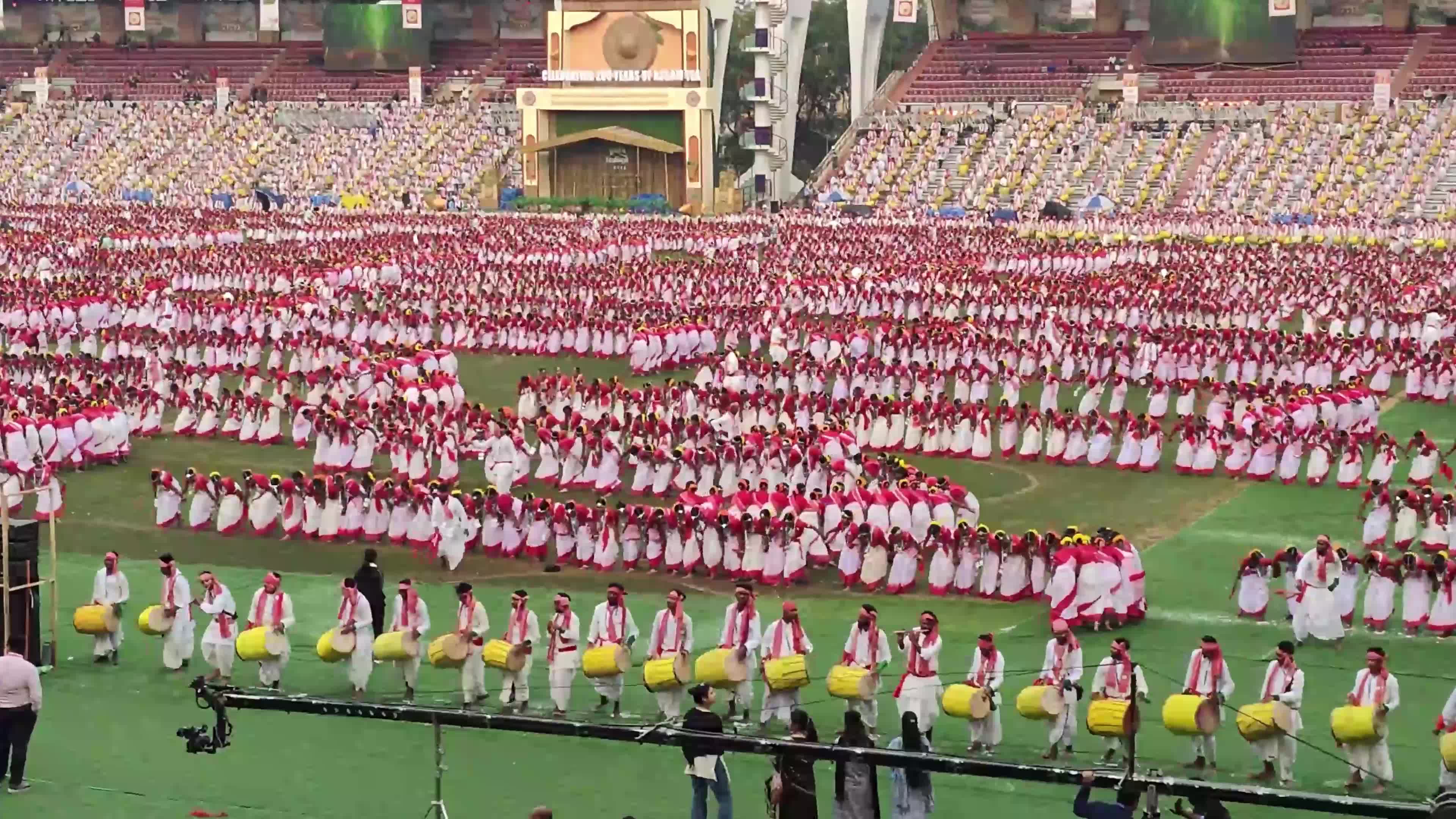 Jhumur dance recital for world record attempt in India