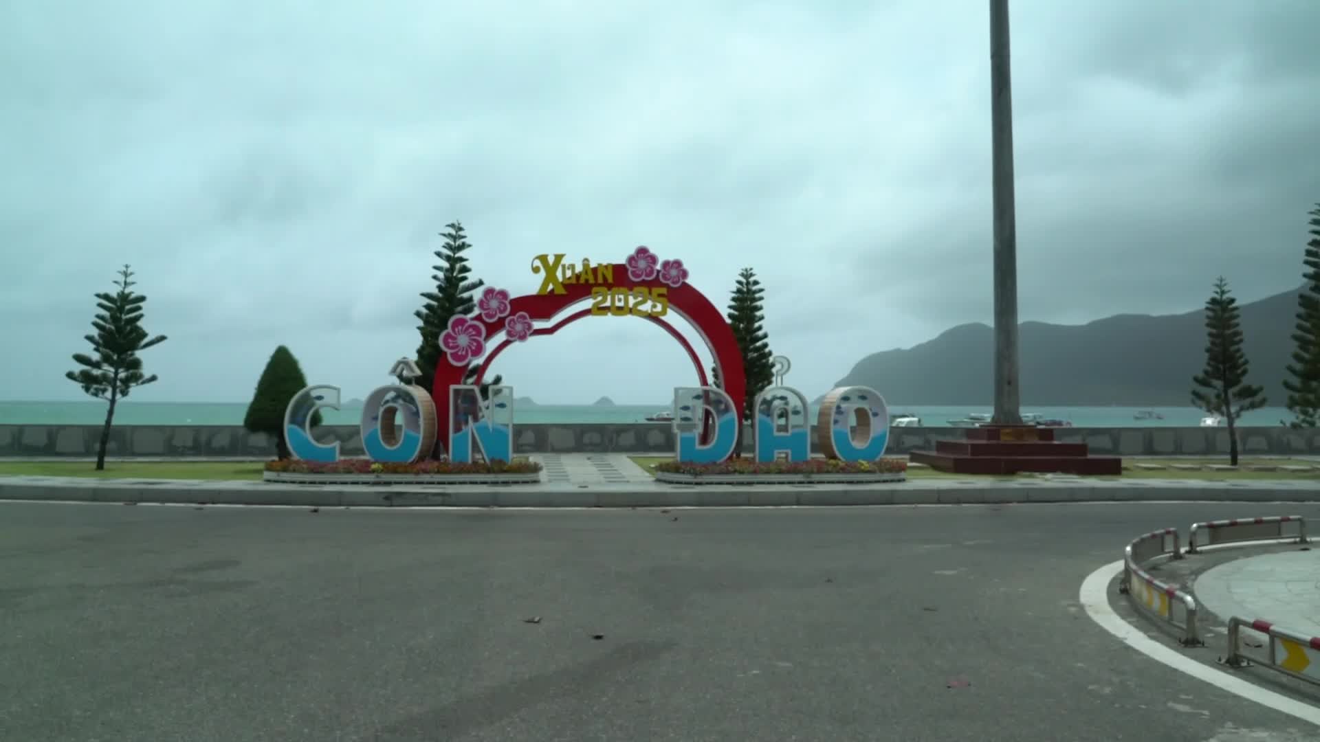 Vietnamese island of Con Dao, view from the car